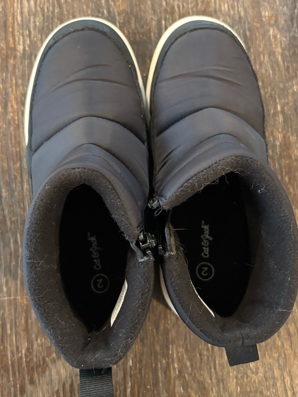 Kids Black Puffer Slip-On Boots - size 2